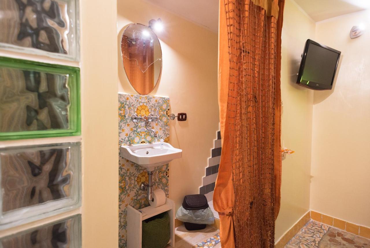 Le Stanze Di Mimi Bed & Breakfast Napoli Eksteriør bilde